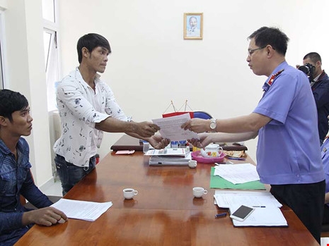3 người ‘đi tè bị đổ tội cướp’ được minh oan - ảnh 1
