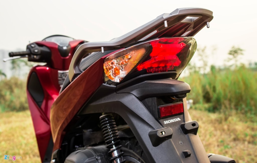 Anh Honda SH 150i ABS 2017 mau do, gia 90 trieu vua ban o VN hinh anh 5