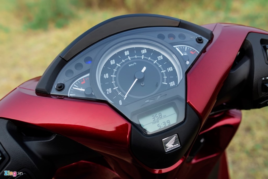 Anh Honda SH 150i ABS 2017 mau do, gia 90 trieu vua ban o VN hinh anh 8