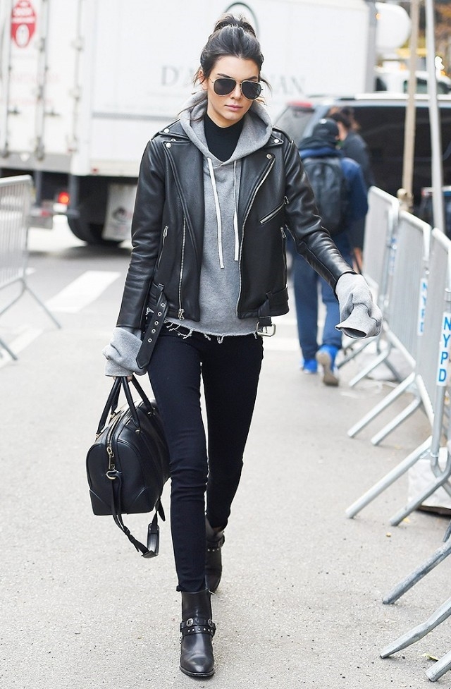 Ankle boots va skinny den, bo doi hoan hao cua sao ngay dong hinh anh 4