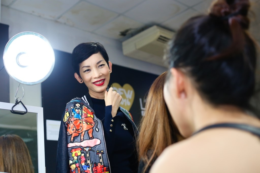 Dao dien catwalk: Niem vui, noi buon sau san dien hinh anh 9