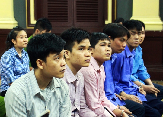 Các bị cáo tại phiên tòa.