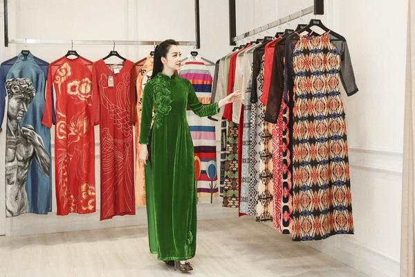 linh-nga-goi-y-chon-ao-dai-tet-8