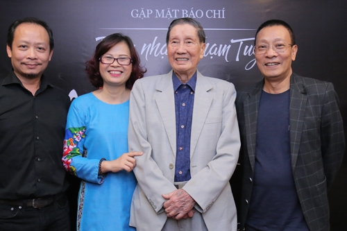 nhac-si-pham-tuyen-toi-tung-nhan-toi-100-trieu-dong-tien-tac-quyen