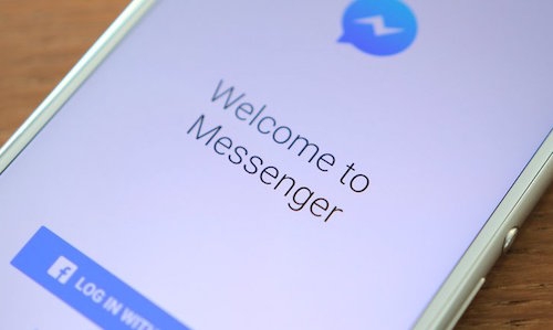 chat-rieng-tu-tren-facebook-co-the-bi-doc-len