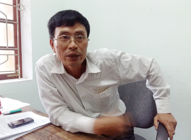 Ông Lê Đức Hòa - Phó Trưởng CA xã Hưng Thắng cho rằng việc đưa cháu N.A về trụ sở là để làm rõ ai đã đưa cho cháu những tờ giấy đó.