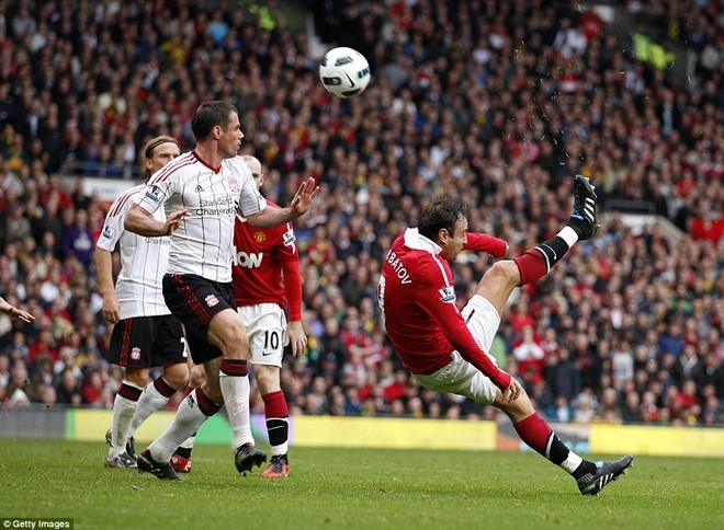 Berbatov, vi khach bi an khong the giai ma o Old Trafford hinh anh 3