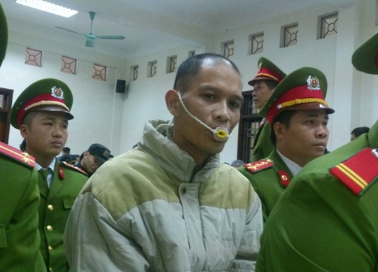  Bị cáo Doãn Trung Dũng tại toà 
