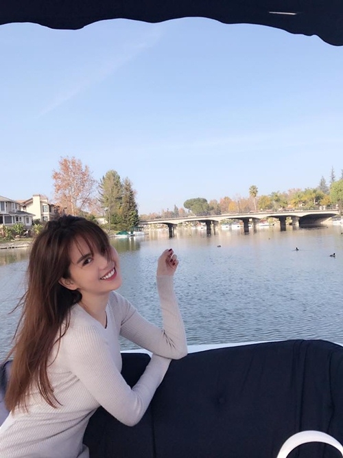 ngoc trinh cam thay binh yen khi o canh ban trai ty phu tai my - 2