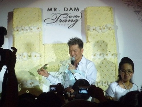 nhung liveshow tien ty chi mr.dam moi “choi” duoc hinh anh 1