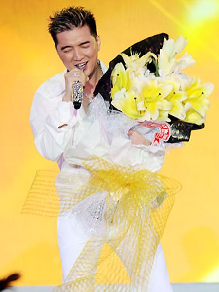 nhung liveshow tien ty chi mr.dam moi “choi” duoc hinh anh 3