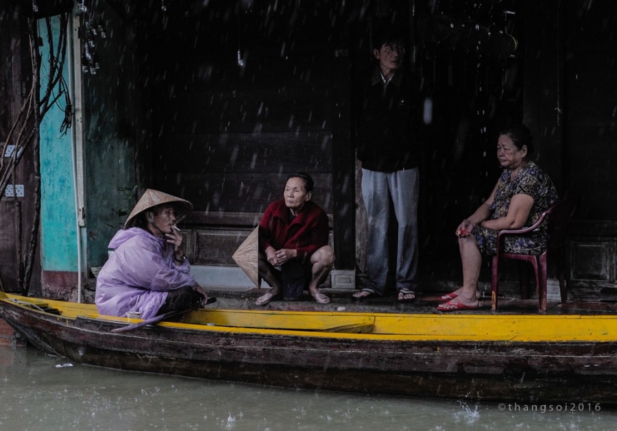 Pho co Hoi An chim trong bien nuoc hinh anh 12