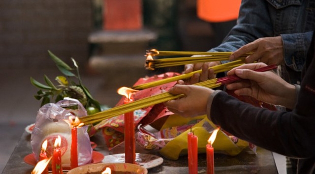  Thời điểm tốt nhất để đi tạ mộ là khi thời tiết tạnh ráo, ấm áp. Ảnh: T.G 
