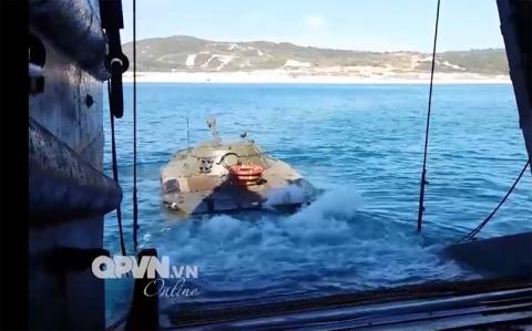 Goi nang cap moi khien PT-76 Viet Nam cuc manh 