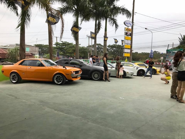 Audi R8 độ 1 tỷ Đồng cùng dàn xe thể thao hàng độc tụ tập tại Sài thành - Ảnh 3.
