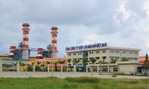 Bộ Công Thương siết quản lý cán bộ đi nước ngoài chữa bệnh ảnh 1