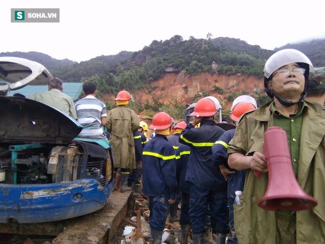 [CẬP NHẬT] Đào bới hàng nghìn khối đất đá, tìm kiếm nhiều người bị chôn vùi - Ảnh 7.