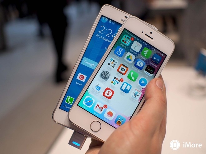 Cuoc chien cau hinh dang lam kho smartphone cao cap hinh anh 3