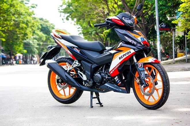 Honda Winner 150 son tem dau dan ao cua biker Bien Hoa hinh anh 2