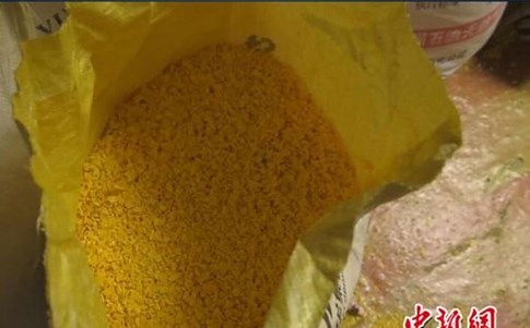 Kinh hoàng tái chế rác thải y tế để sản xuất đồ chơi, bát đĩa 2