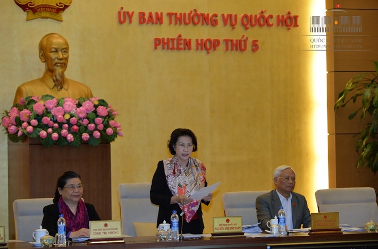 Chủ tịch Quốc hội đề nghị Chính phủ rút kinh nghiệm trong hoạt động điều hành khi nhiều năm qua việc giải ngân vốn ngân sách nhà nước chậm, chưa sát thực tế vẫn chưa khắc phục được.