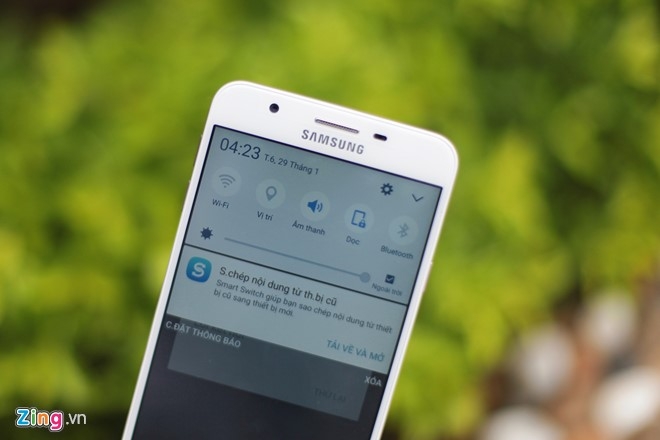 Anh Samsung Galaxy J7 Prime mau hong vua len ke tai VN hinh anh 7