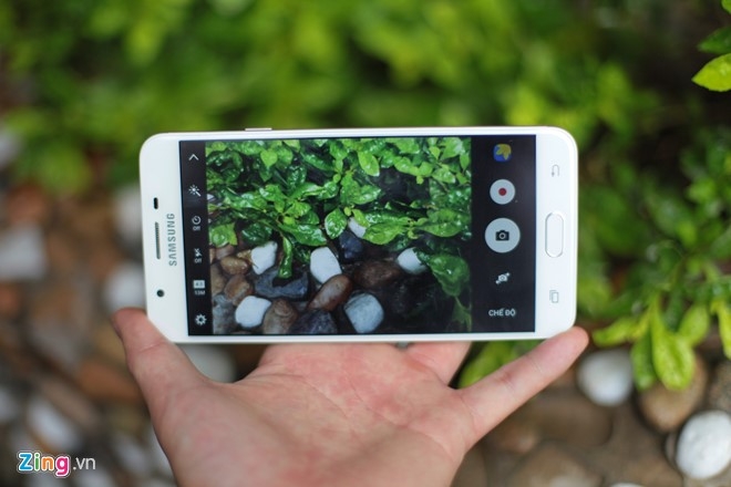 Anh Samsung Galaxy J7 Prime mau hong vua len ke tai VN hinh anh 9