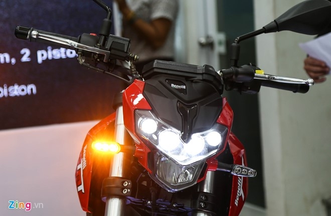Chi tiet Benelli TNT125 gia 40 trieu, doi thu MSX tai VN hinh anh 5