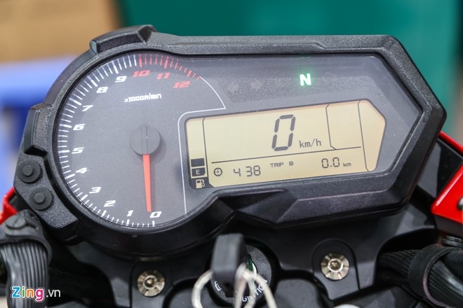 Chi tiet Benelli TNT125 gia 40 trieu, doi thu MSX tai VN hinh anh 6