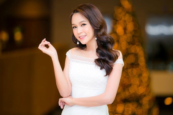 Hot girl Sam trinh bao cong an mat trom ca ty dong hinh anh 2
