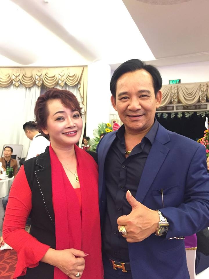 Nghệ sĩ Tiến Quang và Trà My vai ông Sáng bà Rực trong phim.