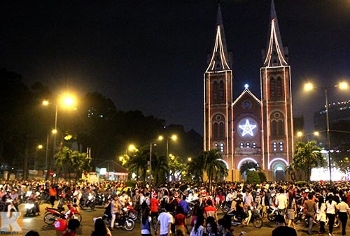 Kết quả hình ảnh cho Hà Nội không rét đậm đêm Noel