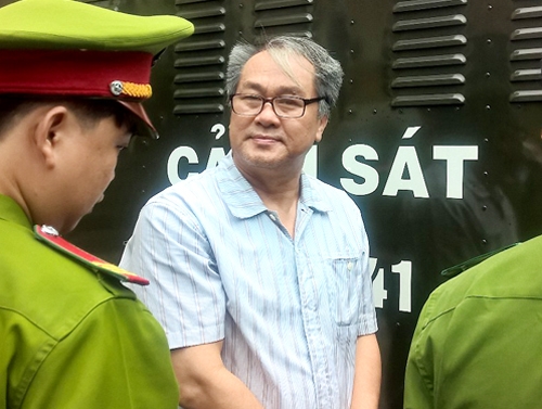 ong-pham-cong-danh-bi-benh-truoc-phien-xu-phuc-thm