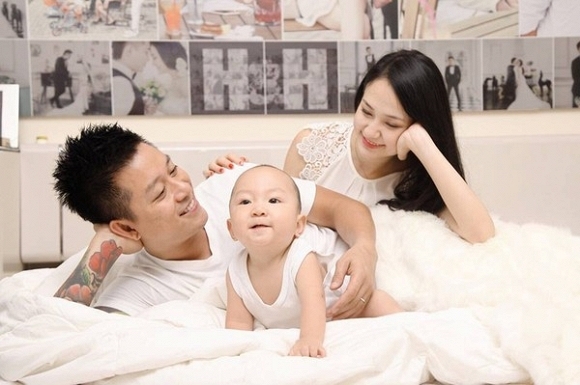 Tuấn Hưng hạnh phúc khi sắp được đón công chúa thứ 2 chào đời 0