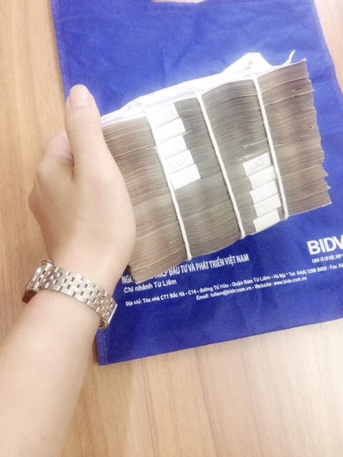 Bịa chuyện nhặt được 200 triệu đồng mang trả rồi khoe trên Facebook câu like - ảnh 3