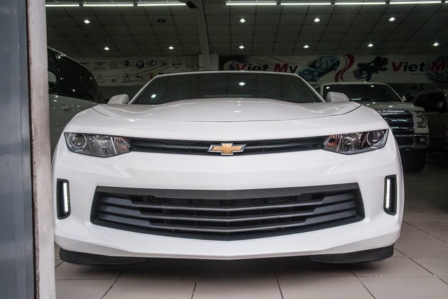 Chevrolet Camaro Convertible 2017 giá trên 3 tỷ Đồng có gì hot? - Ảnh 2.