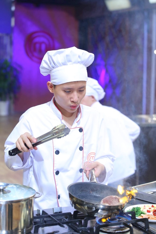 Hot boy 13 tuoi dang quang Vua dau bep nhi mua dau tien hinh anh 8