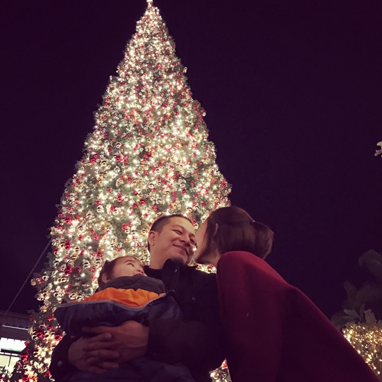 Nàng Út Ráng kể, vài ngày trước đêm Noel, cô thấy mệt trong người nên đã đến bệnh viện. Sau khi khám, bác sĩ yêu cầu cô phải mổ lấy sỏi thận ngay lập tức bởi tình trạng đã bị viêm. Sáng ngày 23/12, Kim Hiền đã mổ nội soi và đúng ngày Giáng sinh, cô được về nhà để đón khoảnh khắc Noel ý nghĩa bên ông xã và hai con.
