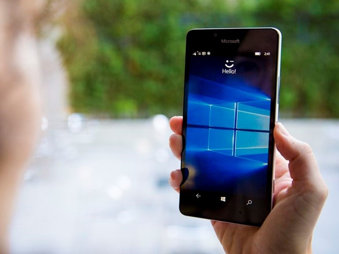 Lumia 950 ban xa hang gia 3,9 trieu dong tai Viet Nam hinh anh 1