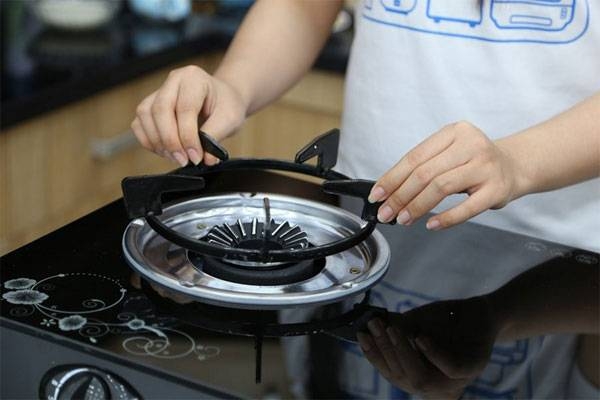 Mẹo nhỏ không thể bỏ qua giúp gian bếp luôn sạch bóng