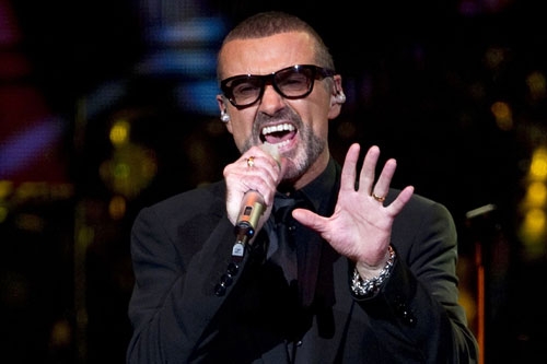 sao-the-gioi-soc-truoc-tin-george-michael-qua-doi
