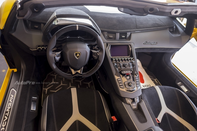 Chiêm ngưỡng vẻ sexy của Lamborghini Aventador SV mui trần giá 39 tỷ Đồng tại Việt Nam - Ảnh 12.