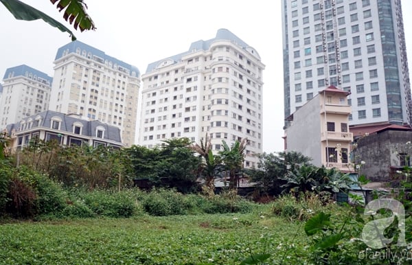 Hà Nội: Dân bỏ nhà đi lánh nạn vì mắc kẹt giữa 2 dự án tiền tỷ hơn 10 năm trời - Ảnh 1.