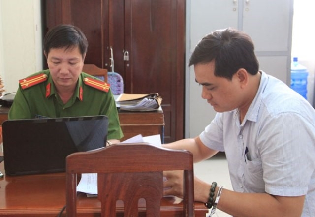 Dung mac bac si di mua nha de chiem doat 15 ty dong hinh anh 1