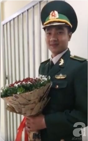 Anh bộ đội và lời xin lỗi bạn gái đốn tim cộng đồng mạng - Ảnh 2.
