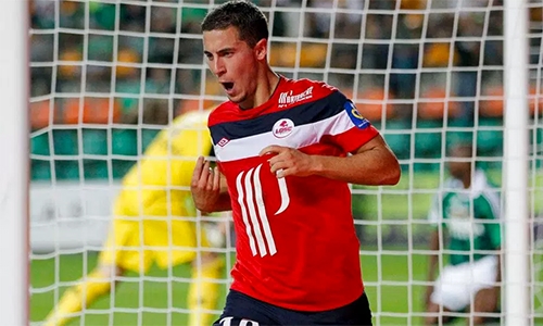 hazard-bi-to-con-say-ruou-khi-lap-hat-trick-o-tran-chia-tay-lille