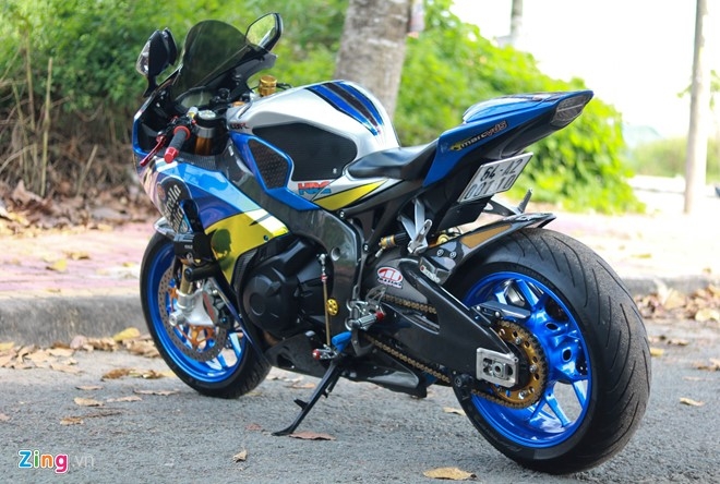 Honda CBR1000RR len do choi hang hieu cua biker Vinh Long hinh anh 3