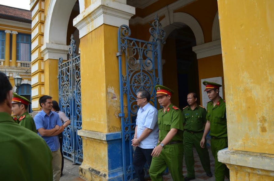phuc tham dai an vncb: pham cong danh xin duoc cham soc y te hinh anh 1