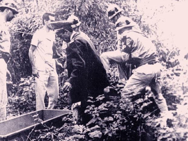 cai chet bi an cua 2 nguoi dan ong deo mat na chi hinh anh 2