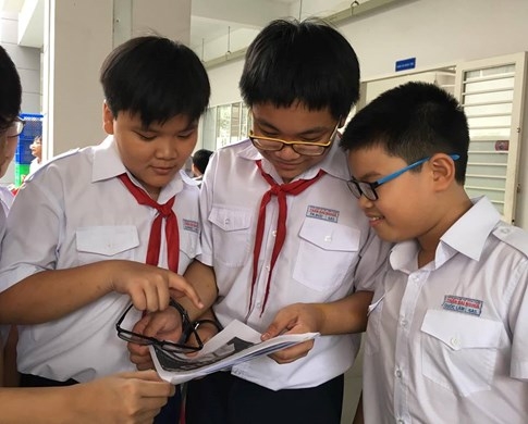 Cậu bé vàng ước được thưởng 'một đêm ngủ cùng mẹ' - ảnh 3